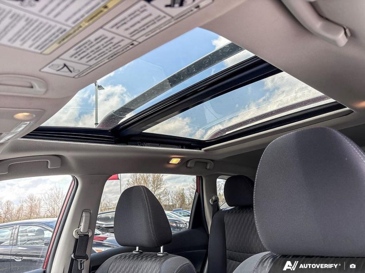 2020 Nissan Rogue  Photo