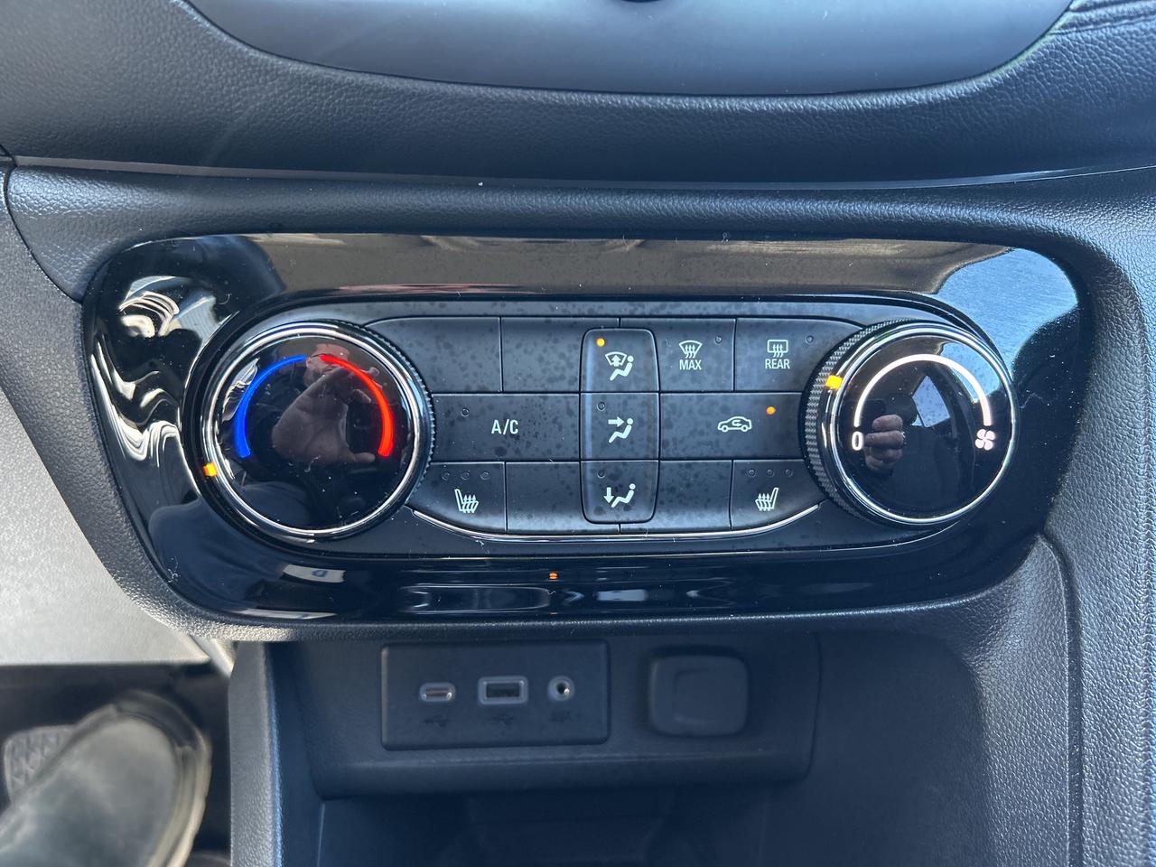 2020 Buick Encore GX Preferred FWD Photo