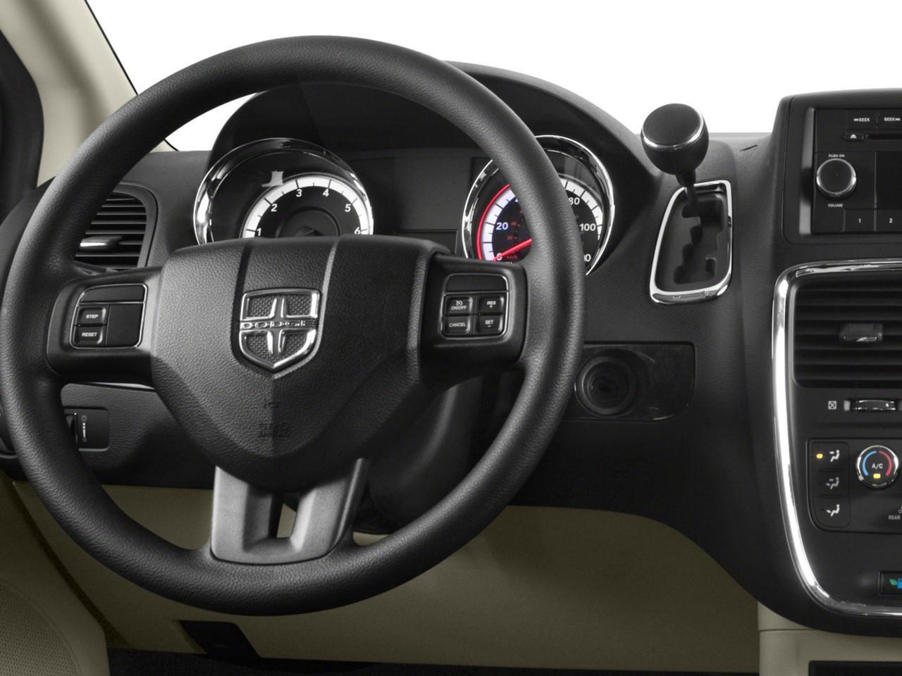 2015 Dodge Grand Caravan SE/SXT Photo