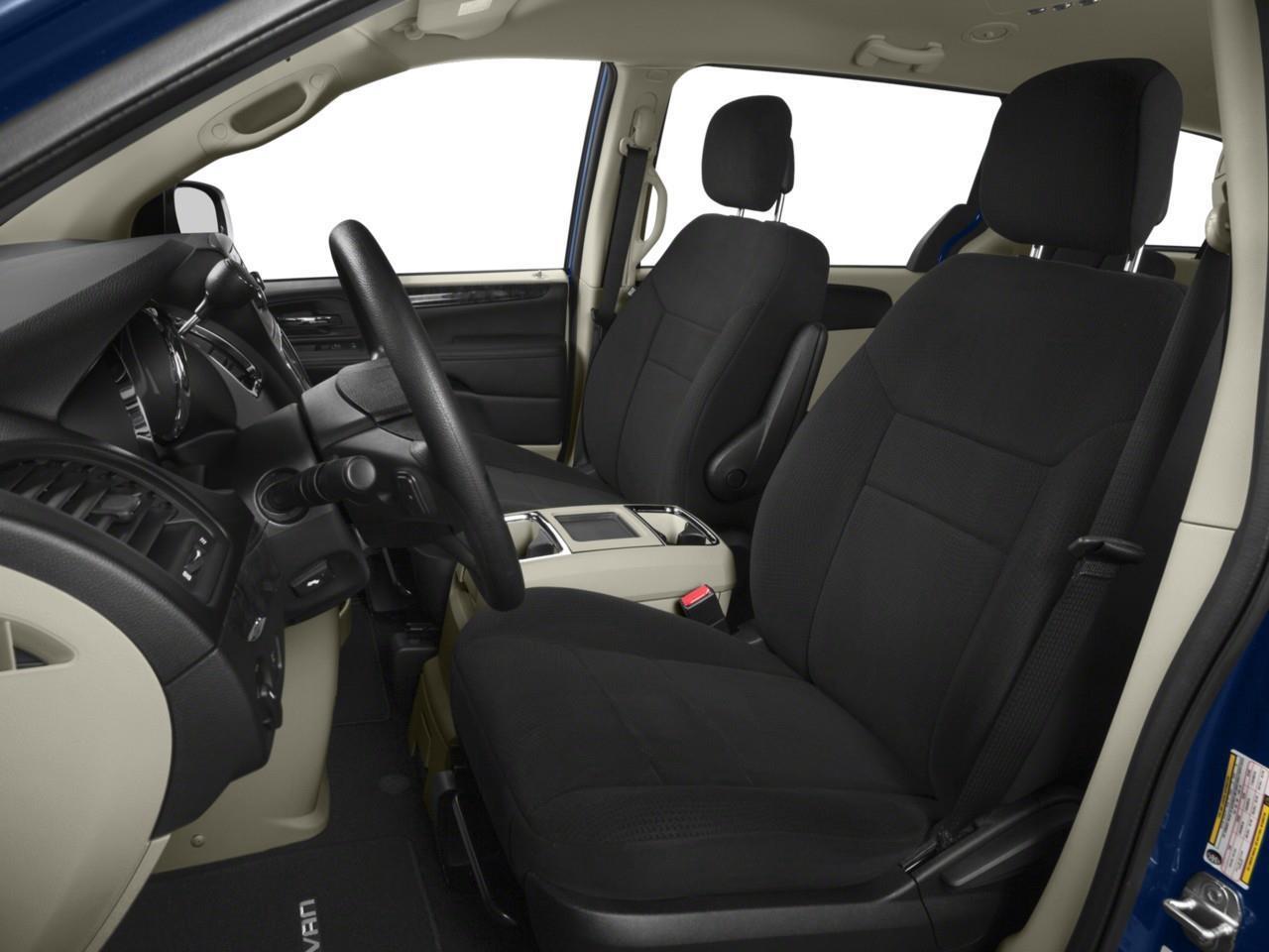 2015 Dodge Grand Caravan SE/SXT Photo