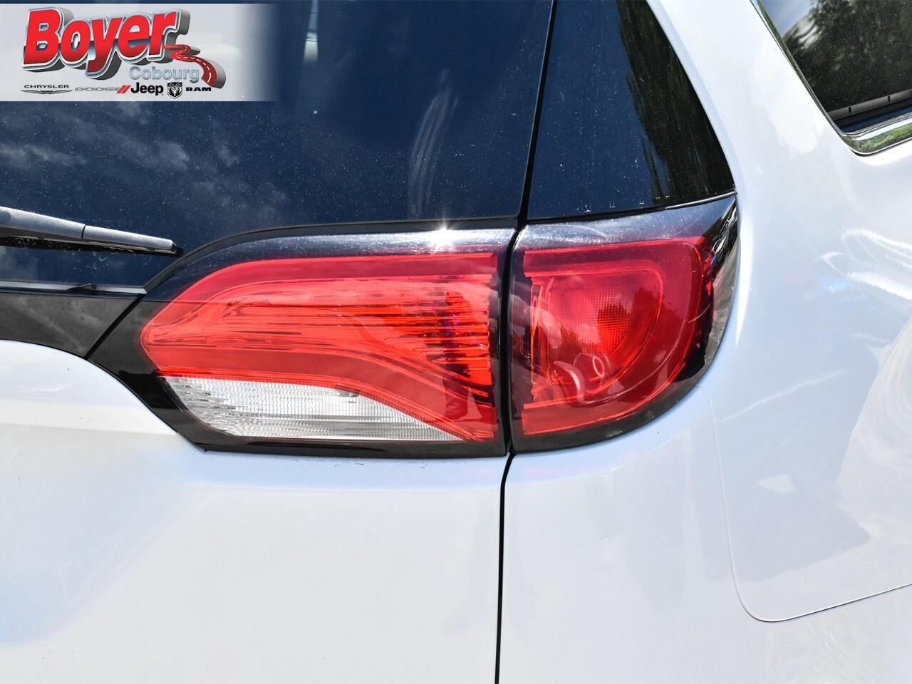 2019 Chrysler Pacifica Touring L Plus I Uconnect Theatre Group I 8 passen Photo