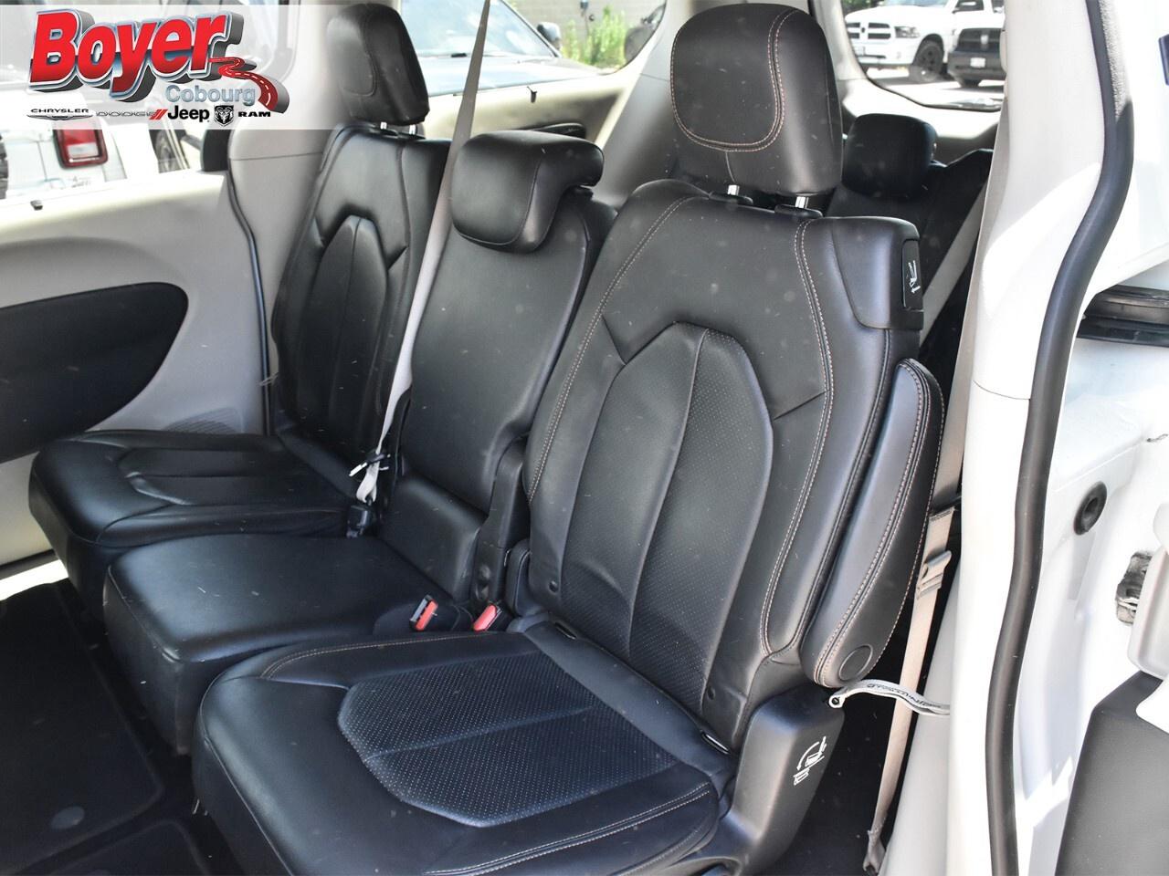 2019 Chrysler Pacifica Touring L Plus I Uconnect Theatre Group I 8 passen Photo