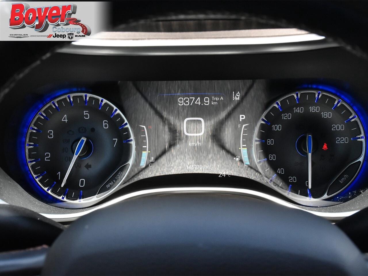 2019 Chrysler Pacifica Touring L Plus I Uconnect Theatre Group I 8 passen Photo