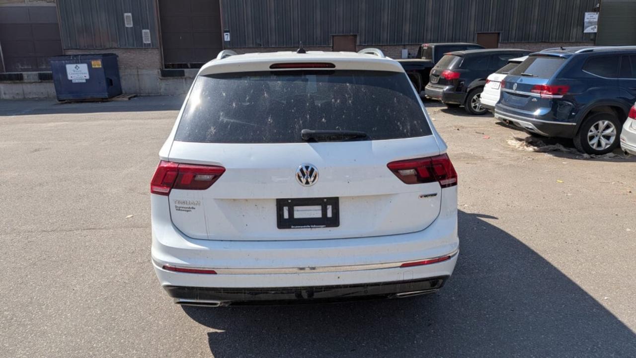 2021 Volkswagen Tiguan Highline 4MOTION   7-Seater   R-Line Look   Leathe Photo