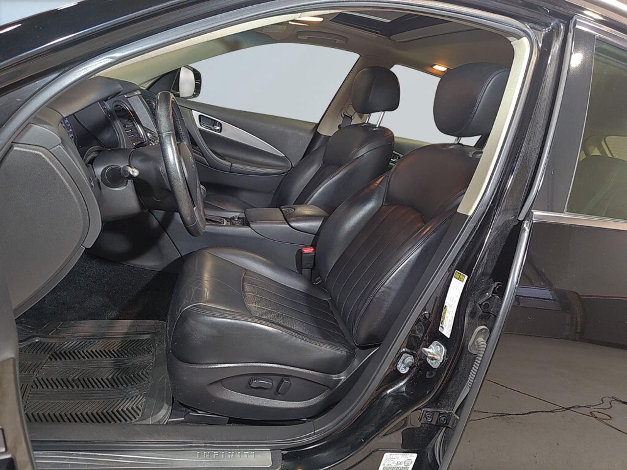 2017 Infiniti QX50 QX50 AWD   3.7L V6   Black on Black   New Arrival Photo