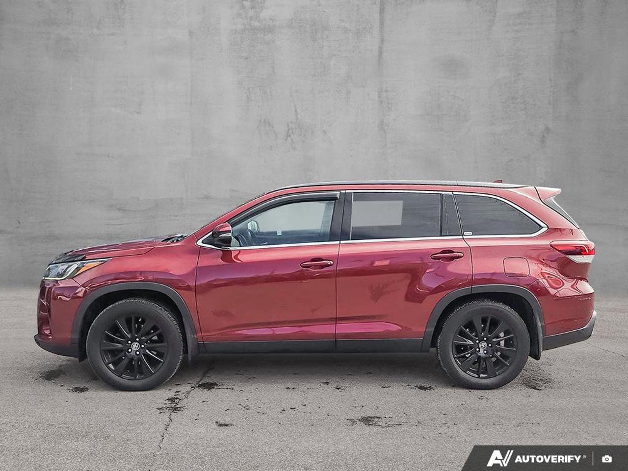 2019 Toyota Highlander XLE AWD | Moonroof | Leather | Heated Seats | Photo
