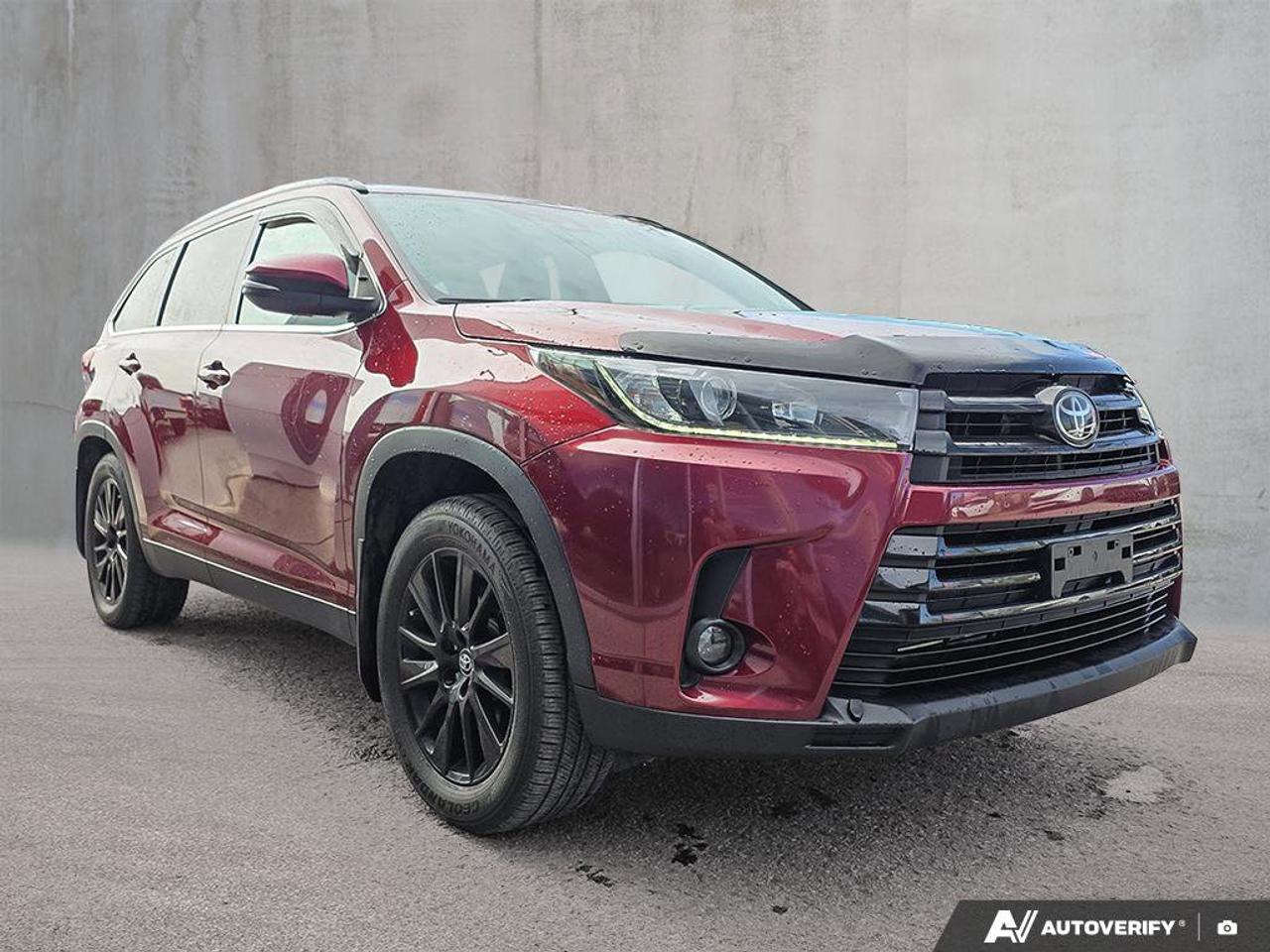 2019 Toyota Highlander XLE AWD | Moonroof | Leather | Heated Seats | Photo