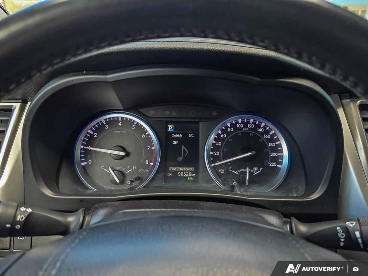 2019 Toyota Highlander XLE AWD | Moonroof | Leather | Heated Seats | Photo