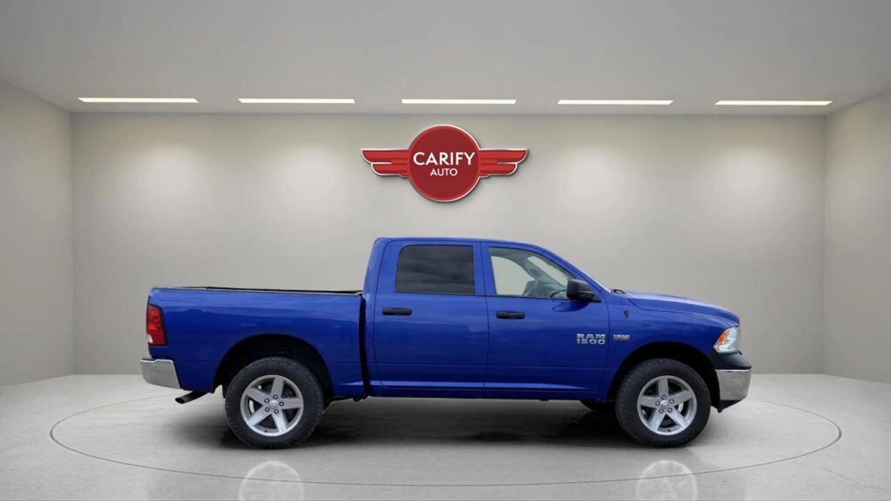 2017 RAM 1500 4WD Crew Cab  ST Photo