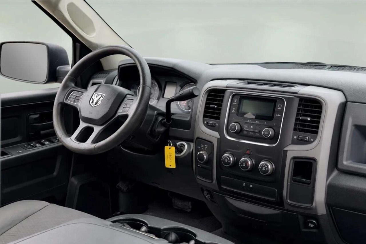 2017 RAM 1500 4WD Crew Cab  ST Photo