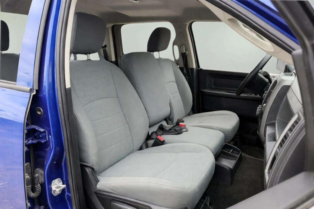 2017 RAM 1500 4WD Crew Cab  ST Photo