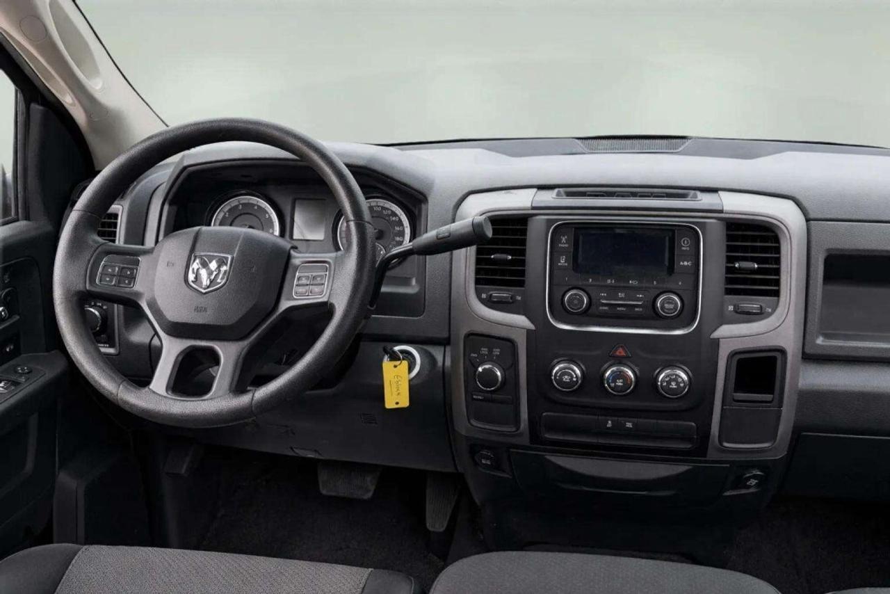 2017 RAM 1500 4WD Crew Cab  ST Photo