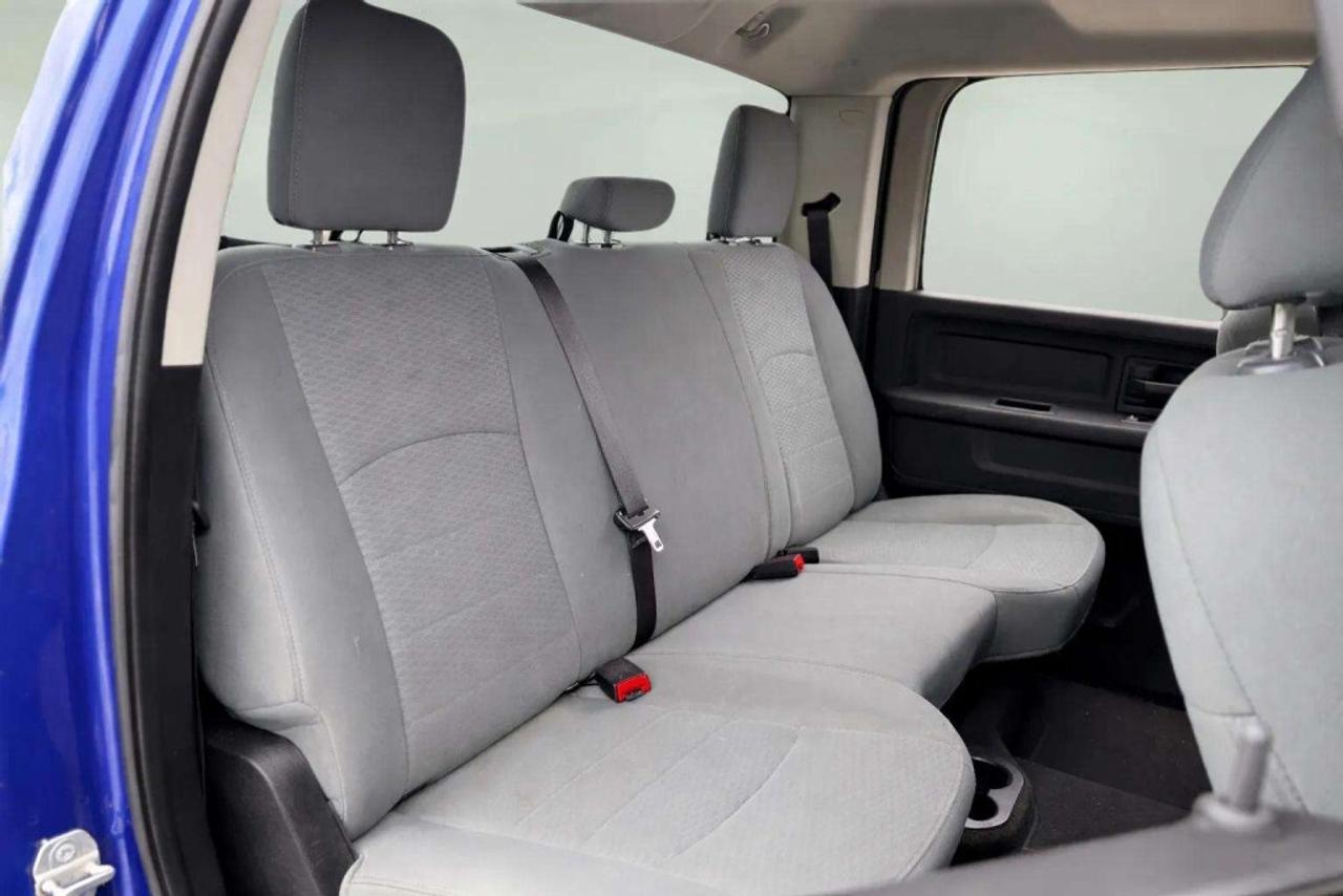2017 RAM 1500 4WD Crew Cab  ST Photo