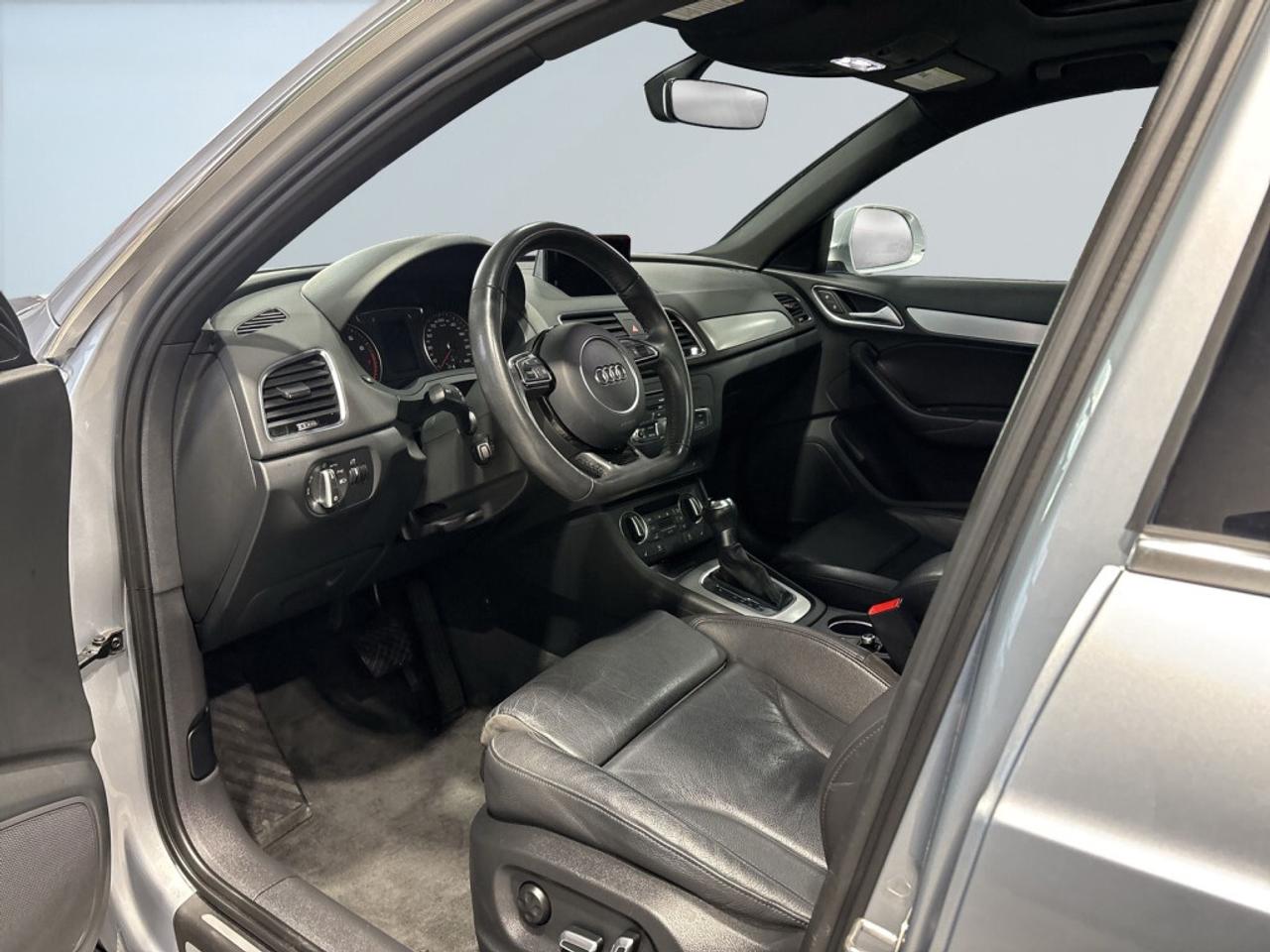2018 Audi Q3 S-Line 2.0 TFSI Progressiv   Leather   Navigation Photo