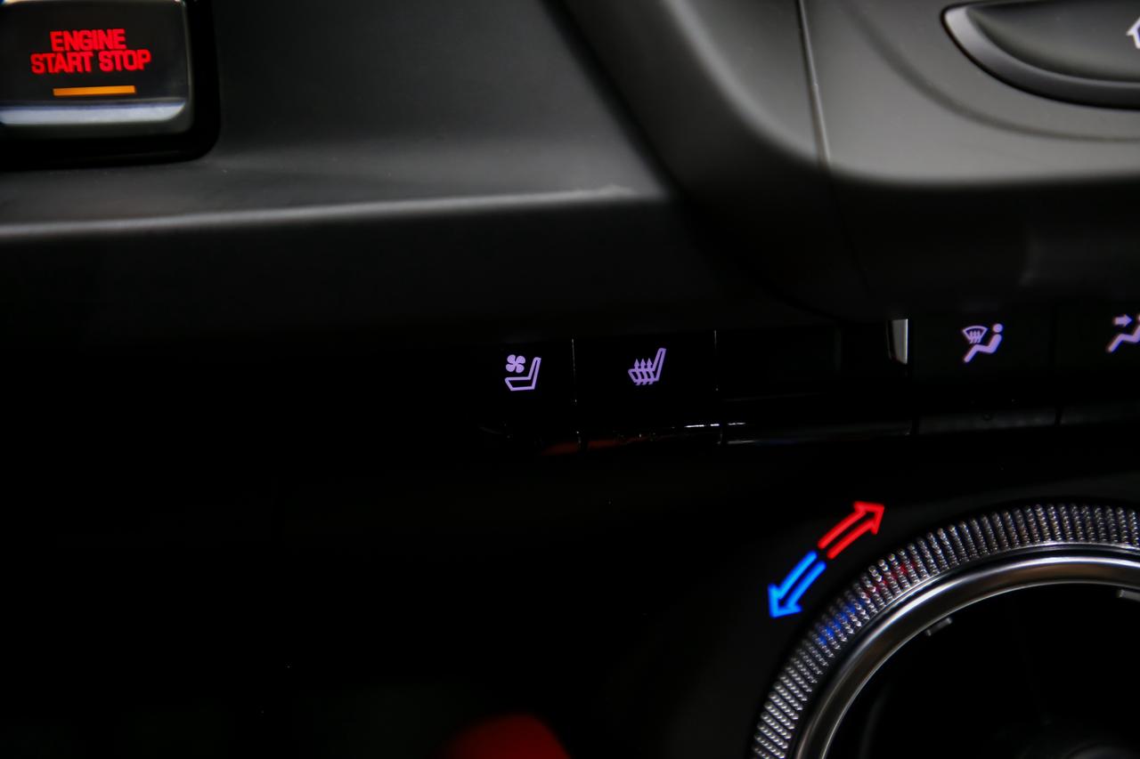 2021 Chevrolet Camaro ZL1 1LE EXTREME TRACK PACK MANUAL 650HP 1OWNER Photo