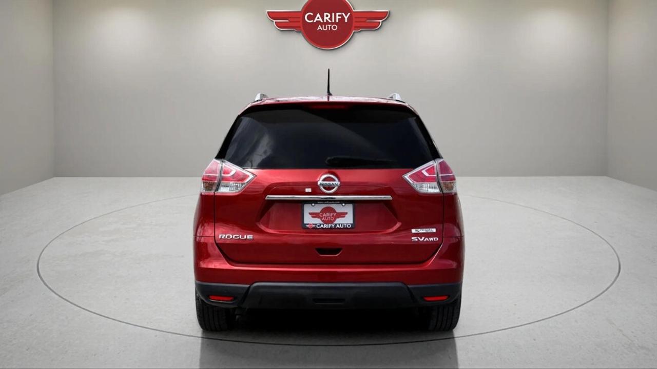 2016 Nissan Rogue SV  All-wheel Drive Photo
