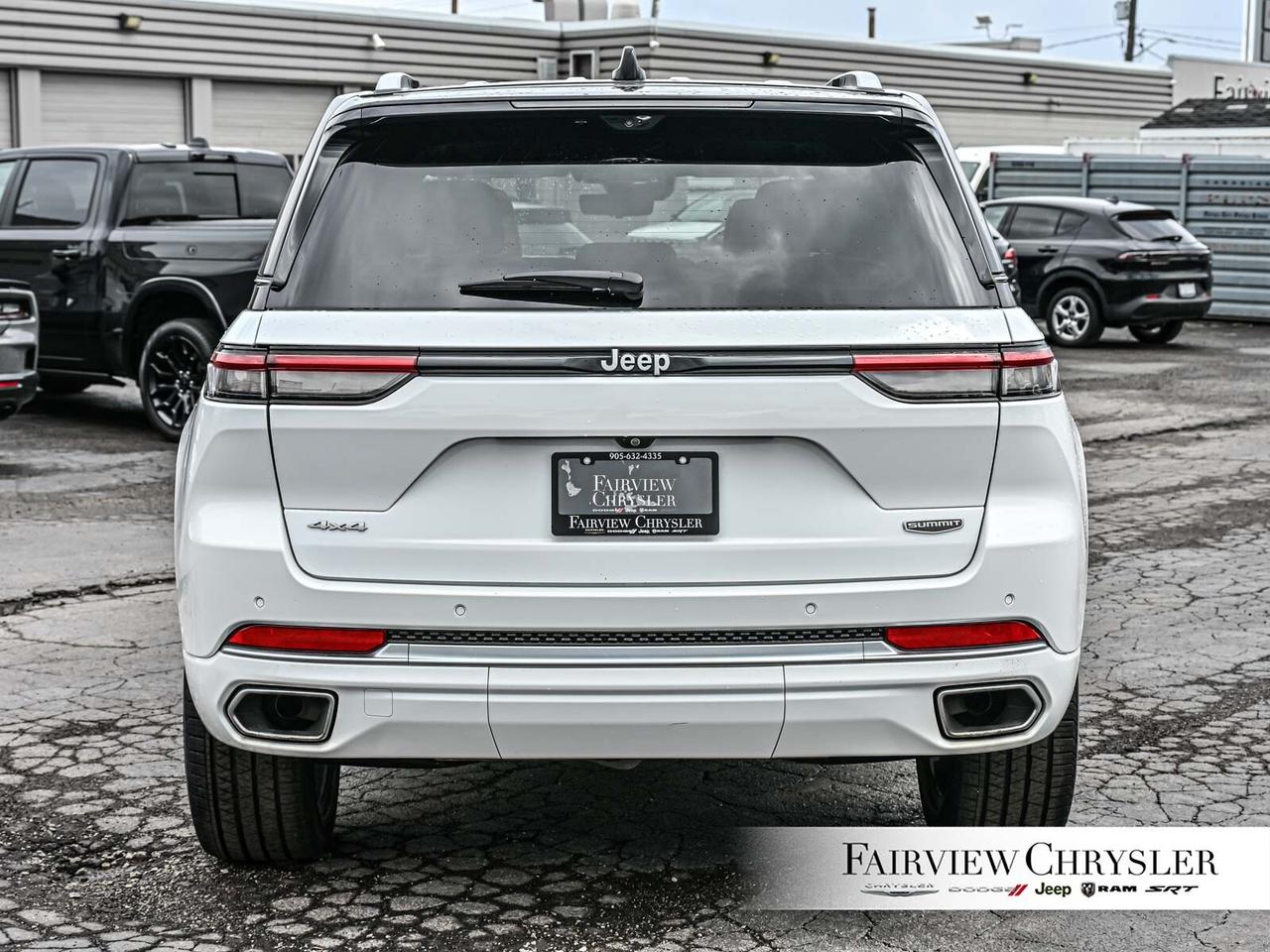2023 Jeep Grand Cherokee Summit RESERVE   PANO ROOF   LEATHER   NAV   HEADS Photo