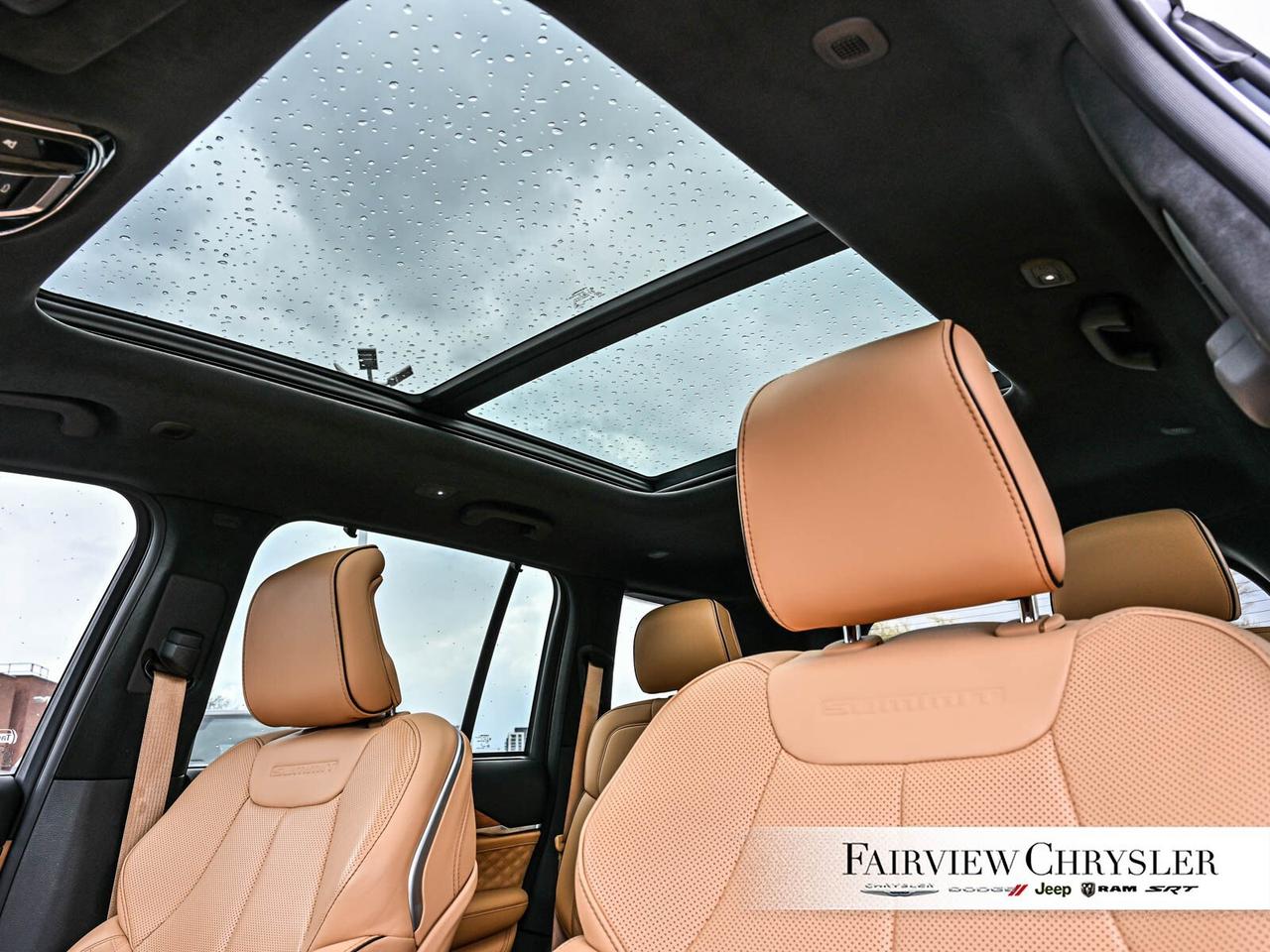 2023 Jeep Grand Cherokee Summit RESERVE   PANO ROOF   LEATHER   NAV   HEADS Photo