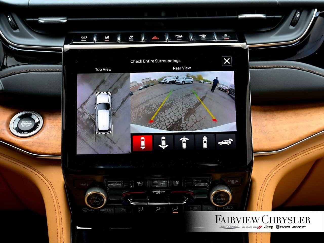 2023 Jeep Grand Cherokee Summit RESERVE   PANO ROOF   LEATHER   NAV   HEADS Photo