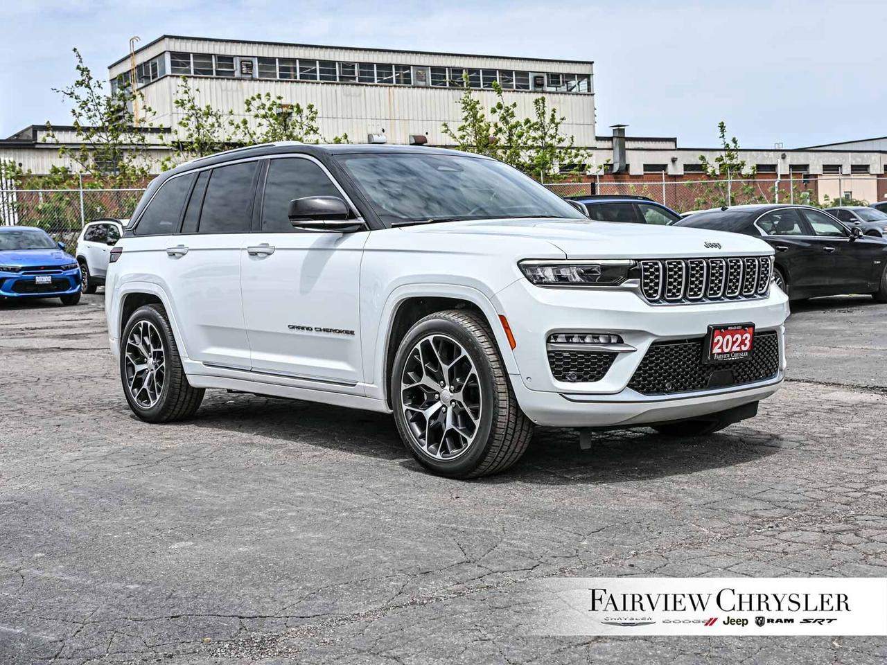 2023 Jeep Grand Cherokee Summit RESERVE   PANO ROOF   LEATHER   NAV   HEADS Photo