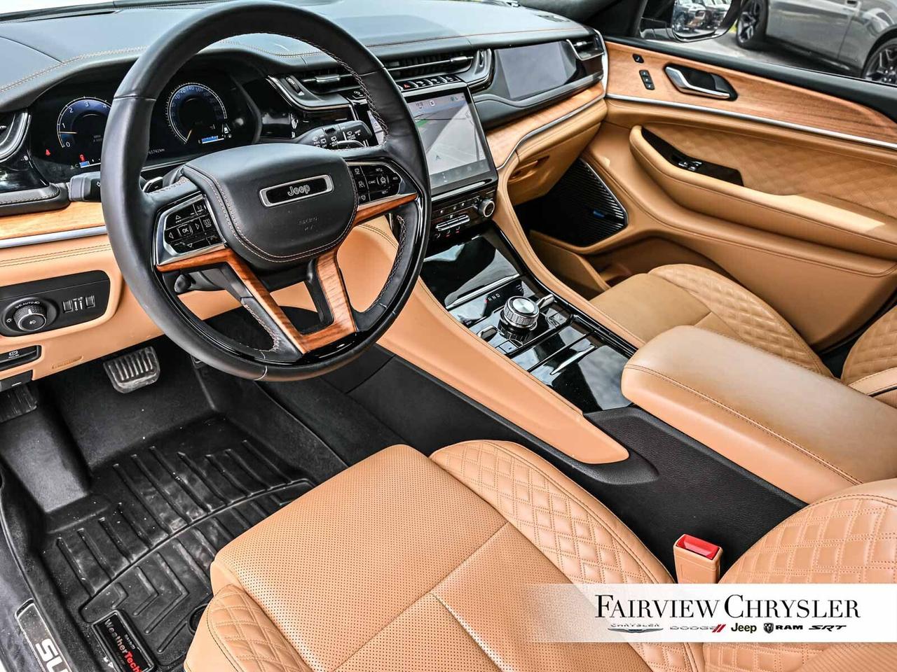 2023 Jeep Grand Cherokee Summit RESERVE   PANO ROOF   LEATHER   NAV   HEADS Photo