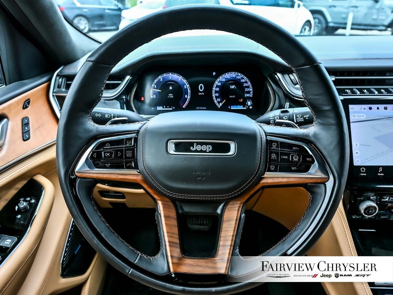 2023 Jeep Grand Cherokee Summit RESERVE   PANO ROOF   LEATHER   NAV   HEADS Photo