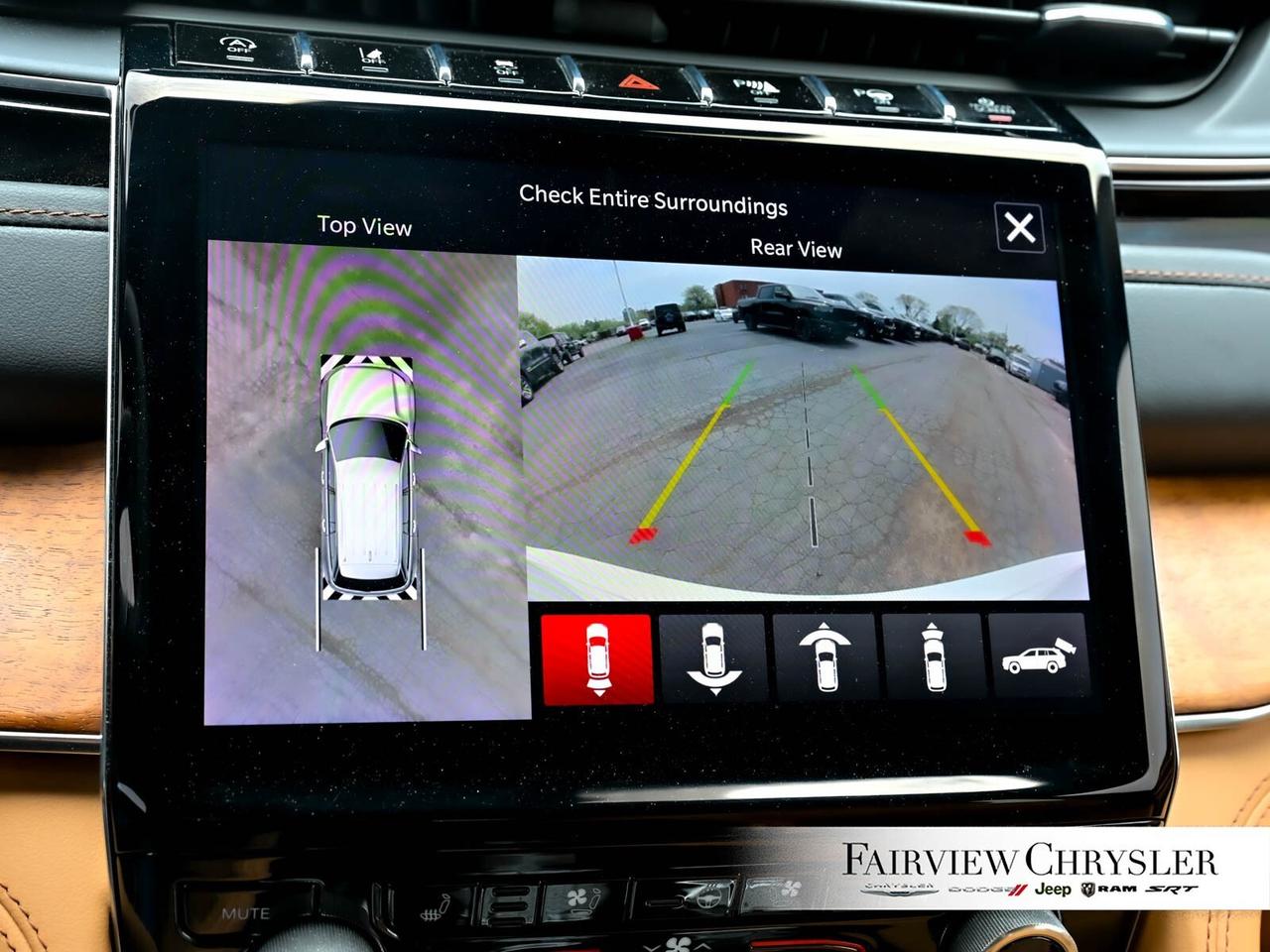 2023 Jeep Grand Cherokee Summit RESERVE   PANO ROOF   LEATHER   NAV   HEADS Photo
