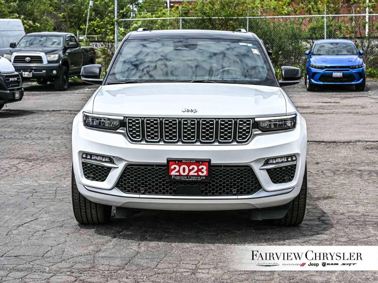 2023 Jeep Grand Cherokee Summit Reserve 4x4 RESERVE   PANO ROOF   LEATHER   NAV   HEADS UP DISPLAY   WIRELESS CHARGER Photo5
