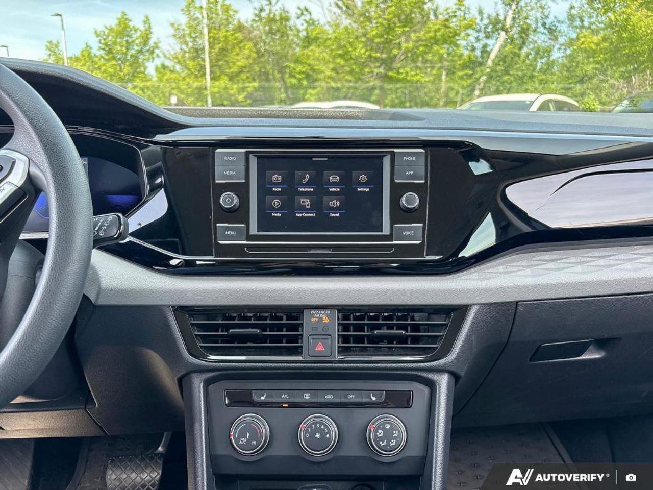 2022 Volkswagen Taos Trendline   Apple CarPlay   Heated Seats Photo