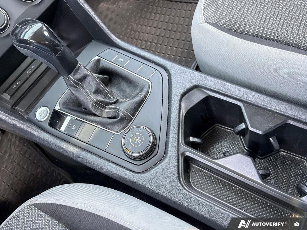 2022 Volkswagen Taos Trendline   Apple CarPlay   Heated Seats Photo