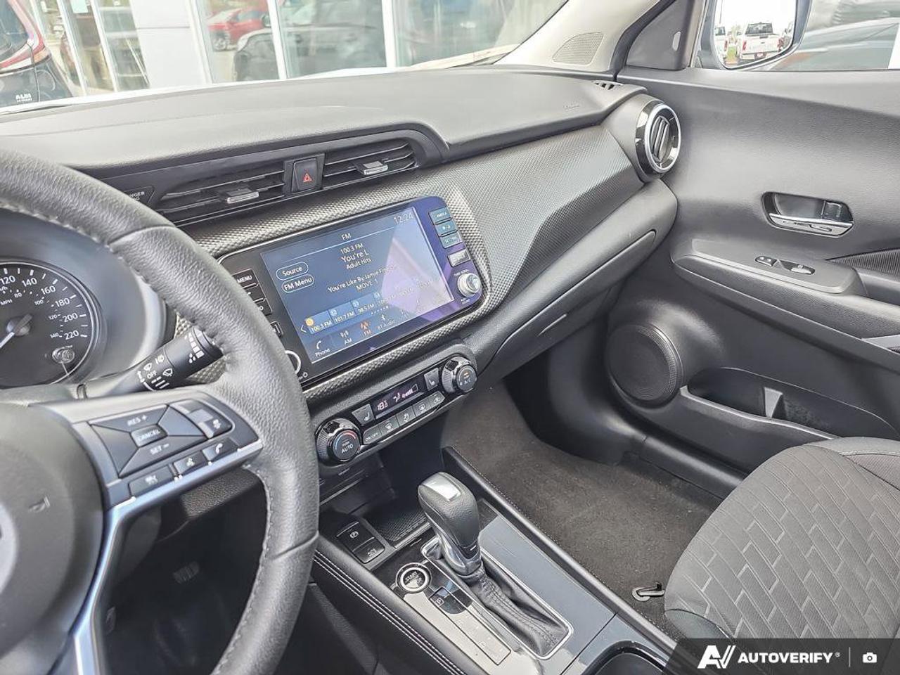 2024 Nissan Kicks SV Photo