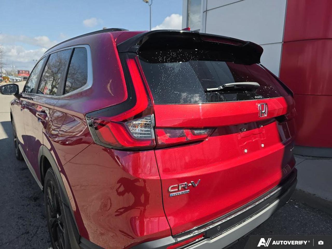 2024 Honda CR-V Hybrid Touring AWD | Apple Car Play | Leather | Photo