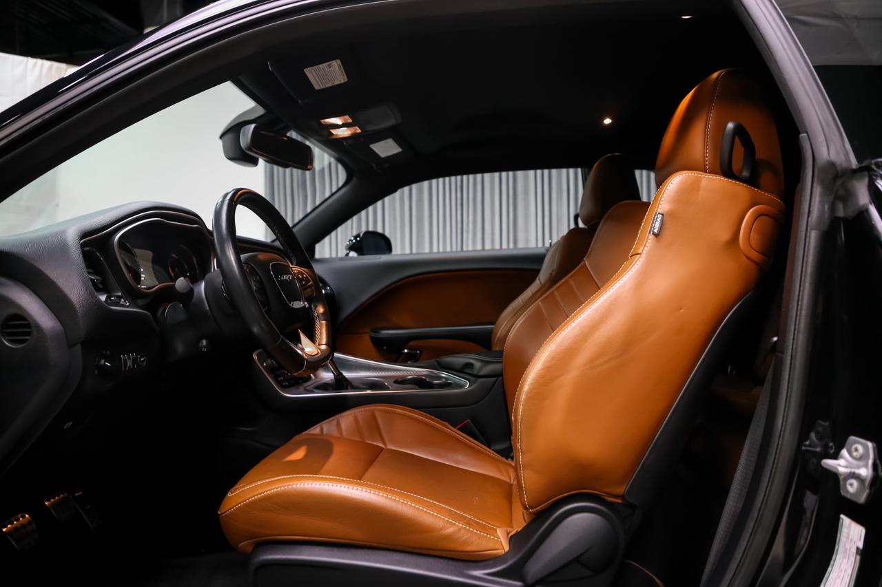 2016 Dodge Challenger SRT HELLCAT MANUAL 707HP BROWNINT NOACCDENT LOWKM Photo
