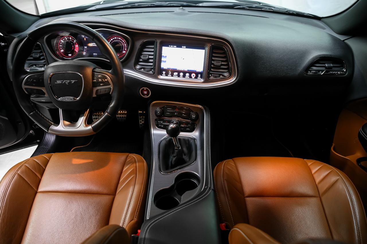 2016 Dodge Challenger SRT HELLCAT MANUAL 707HP BROWNINT NOACCDENT LOWKM Photo