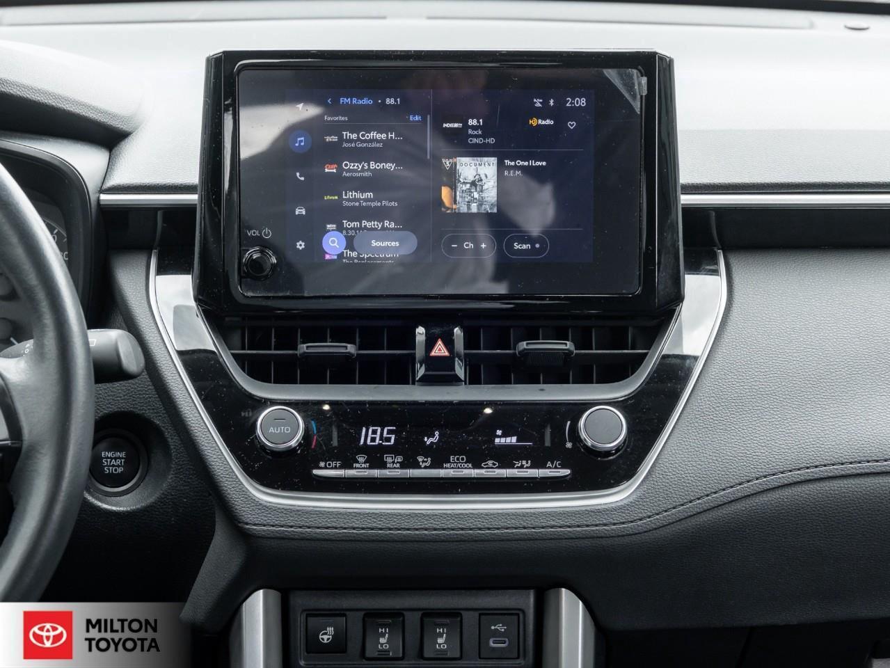 2024 Toyota Corolla Cross 8 MULTIMEDIA WIRELESS CARPLAY ANDROID AUTO HEATED Photo