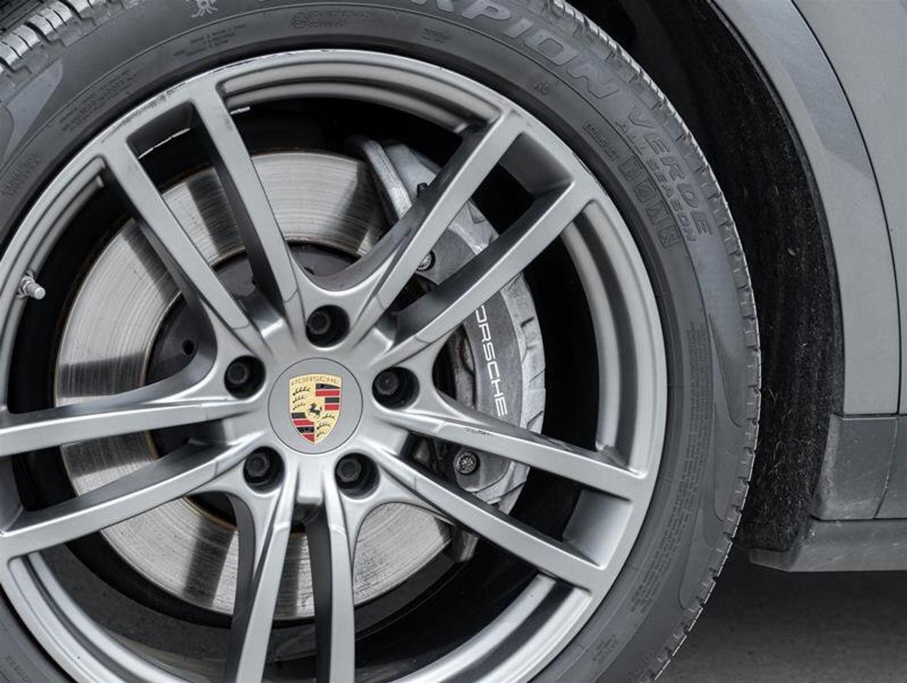 2022 Porsche Cayenne AWD CPO Premium Pkg Adaptive Air Suspension incl. Photo