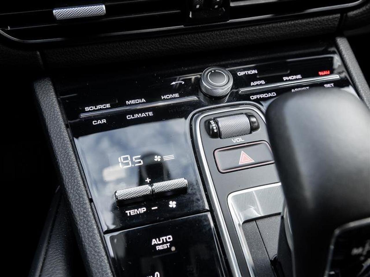 2022 Porsche Cayenne AWD CPO Premium Pkg Adaptive Air Suspension incl. Photo