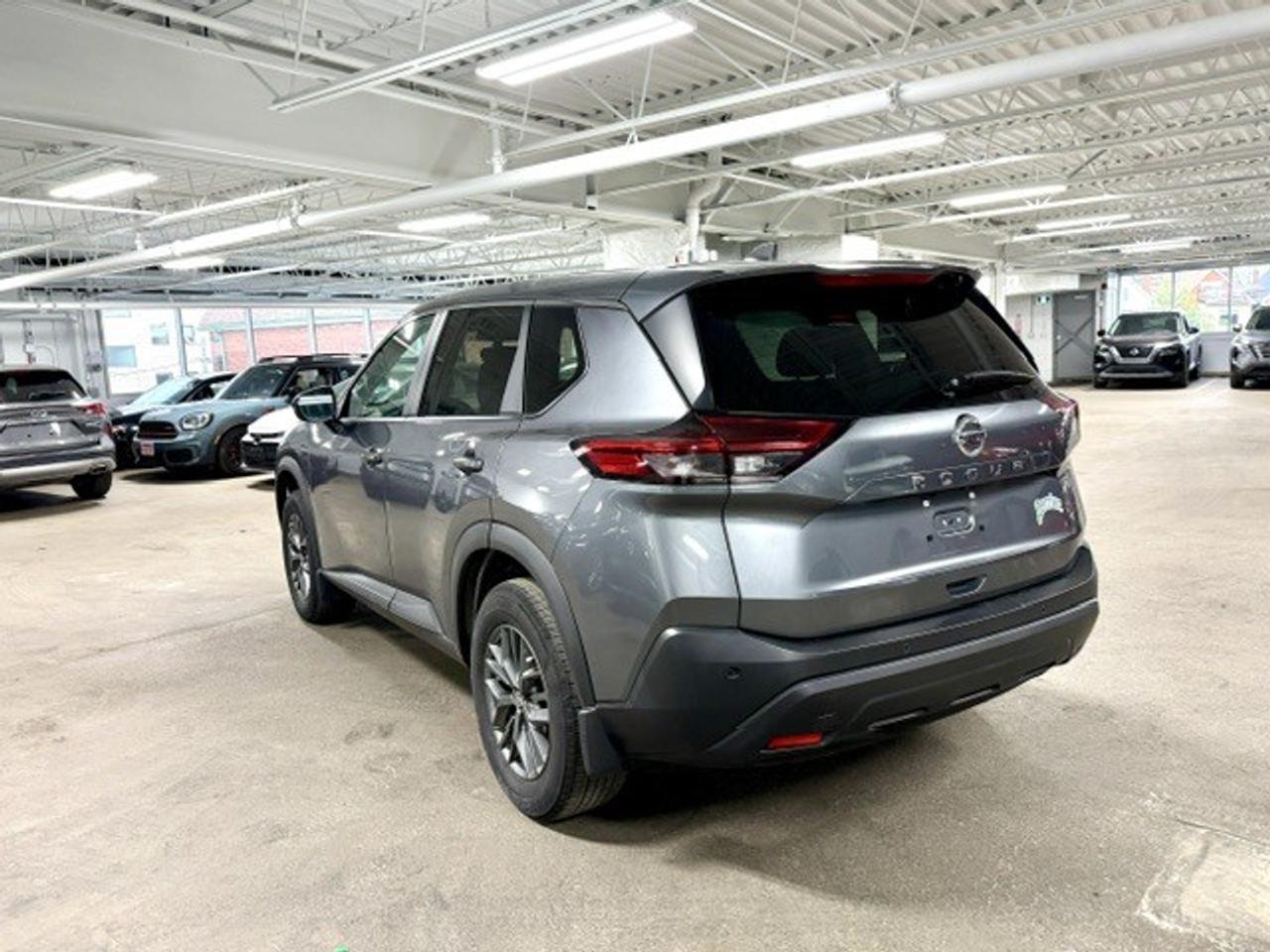 2021 Nissan Rogue S FWD, BLIND SPOT, EMERGENCY BRAKING, BACK UP CAM Photo