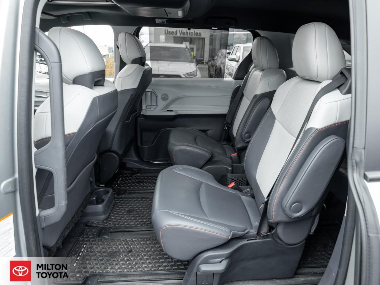 2023 Toyota Sienna TECHNOLOGY LEATHER NAVIGATION JBL REAR ENTERTAINME Photo