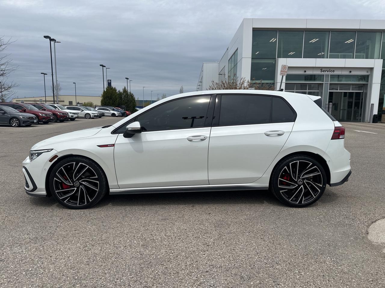2023 Volkswagen Golf GTI Performance Auto Photo2