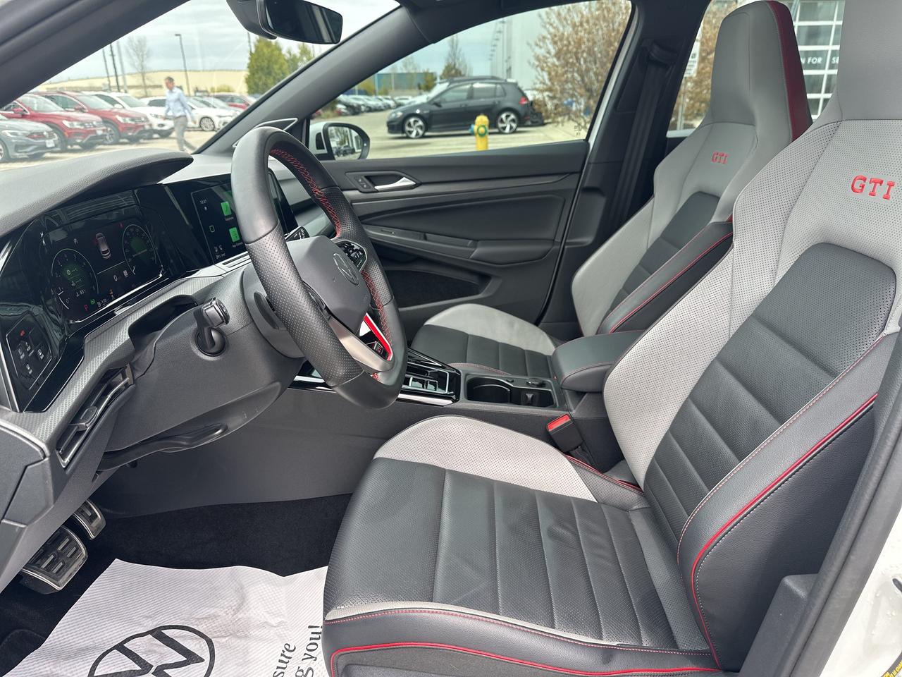 2023 Volkswagen Golf GTI Performance Auto Photo