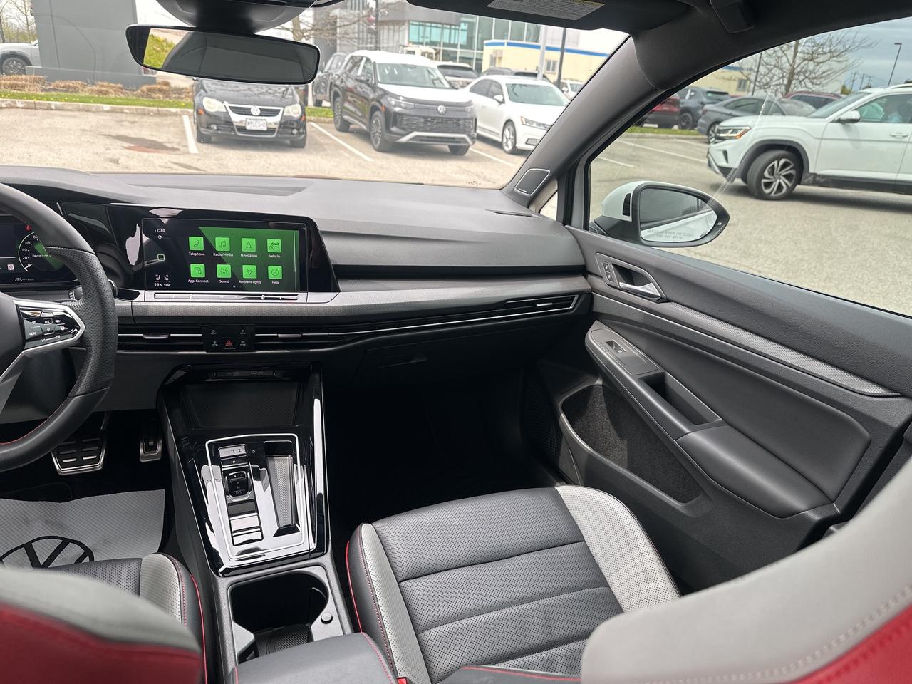 2023 Volkswagen Golf GTI Performance Auto Photo