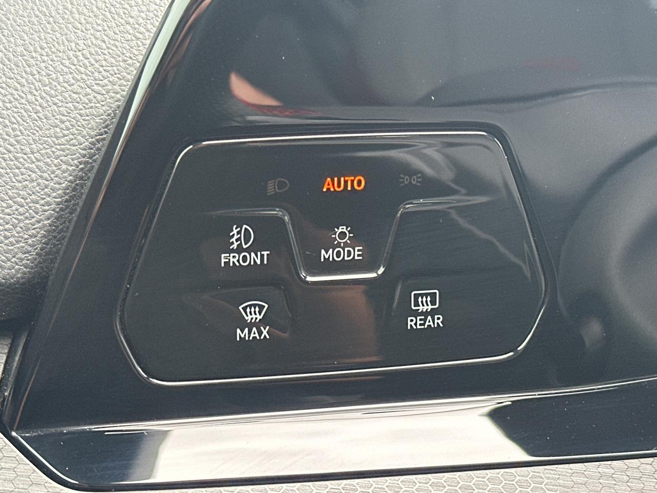 2023 Volkswagen Golf GTI Performance Auto Photo