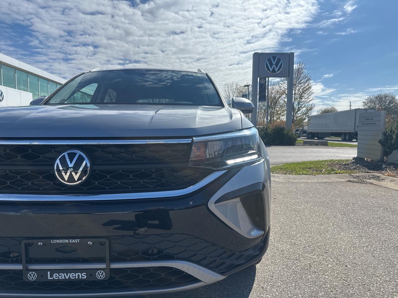 2022 Volkswagen Taos Comfortline 4Motion Photo