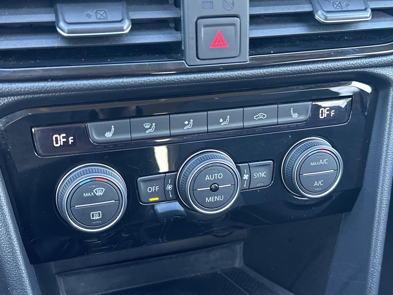 2022 Volkswagen Taos Comfortline 4Motion Photo