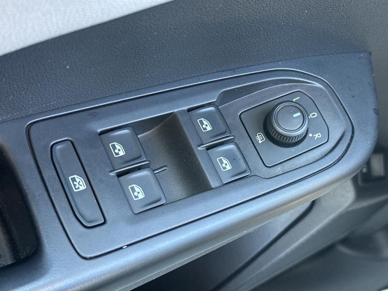 2022 Volkswagen Taos Comfortline 4Motion Photo