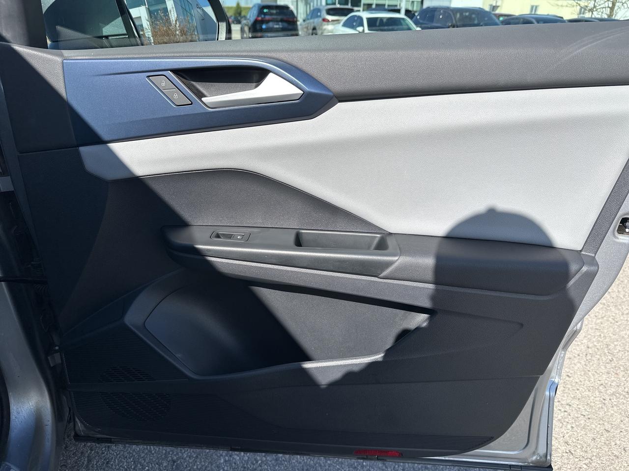 2022 Volkswagen Taos Comfortline 4Motion Photo
