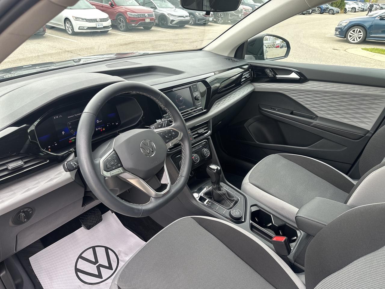 2024 Volkswagen Taos Trendline 4Motion Photo