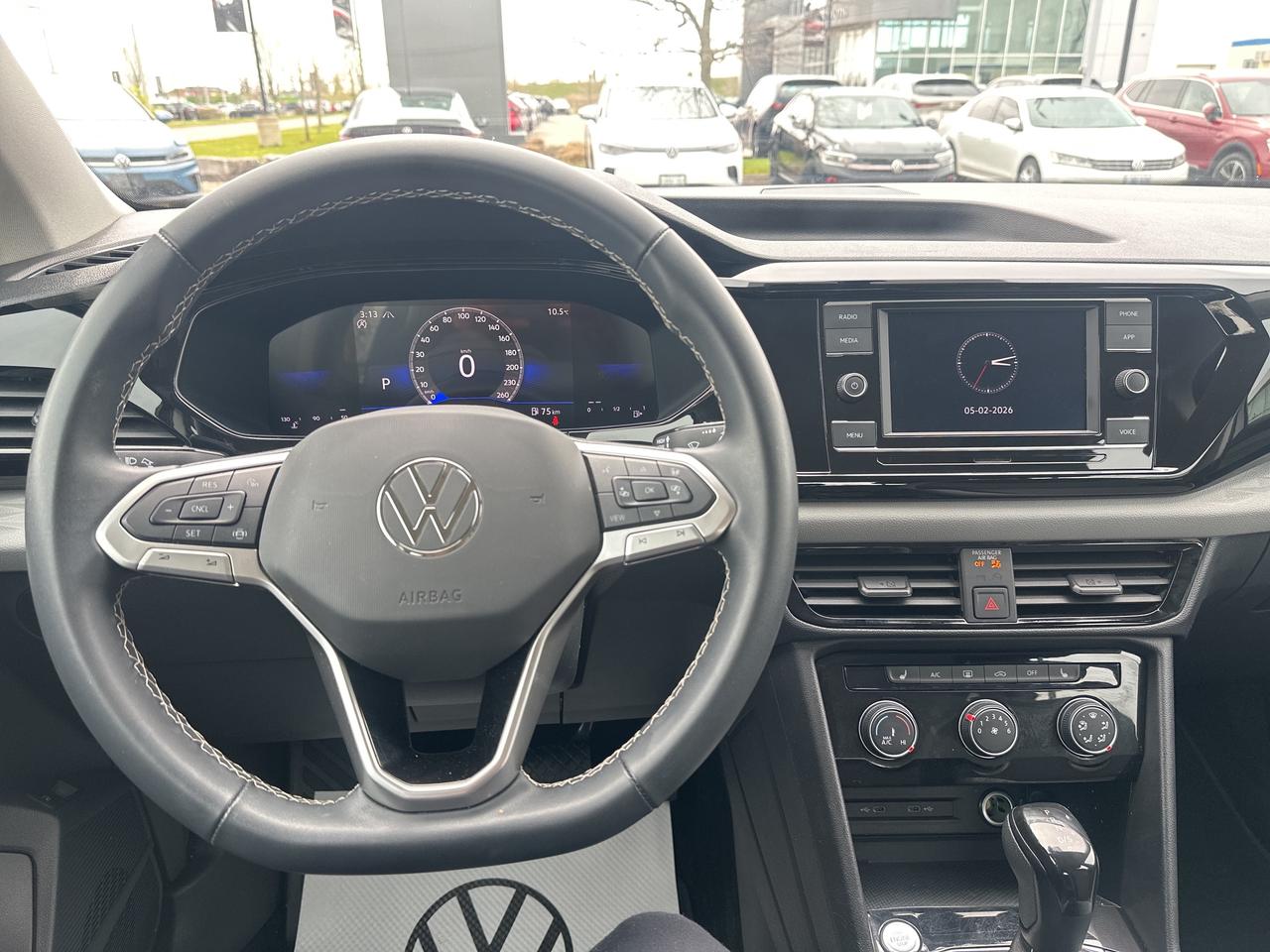 2024 Volkswagen Taos Trendline 4Motion Photo