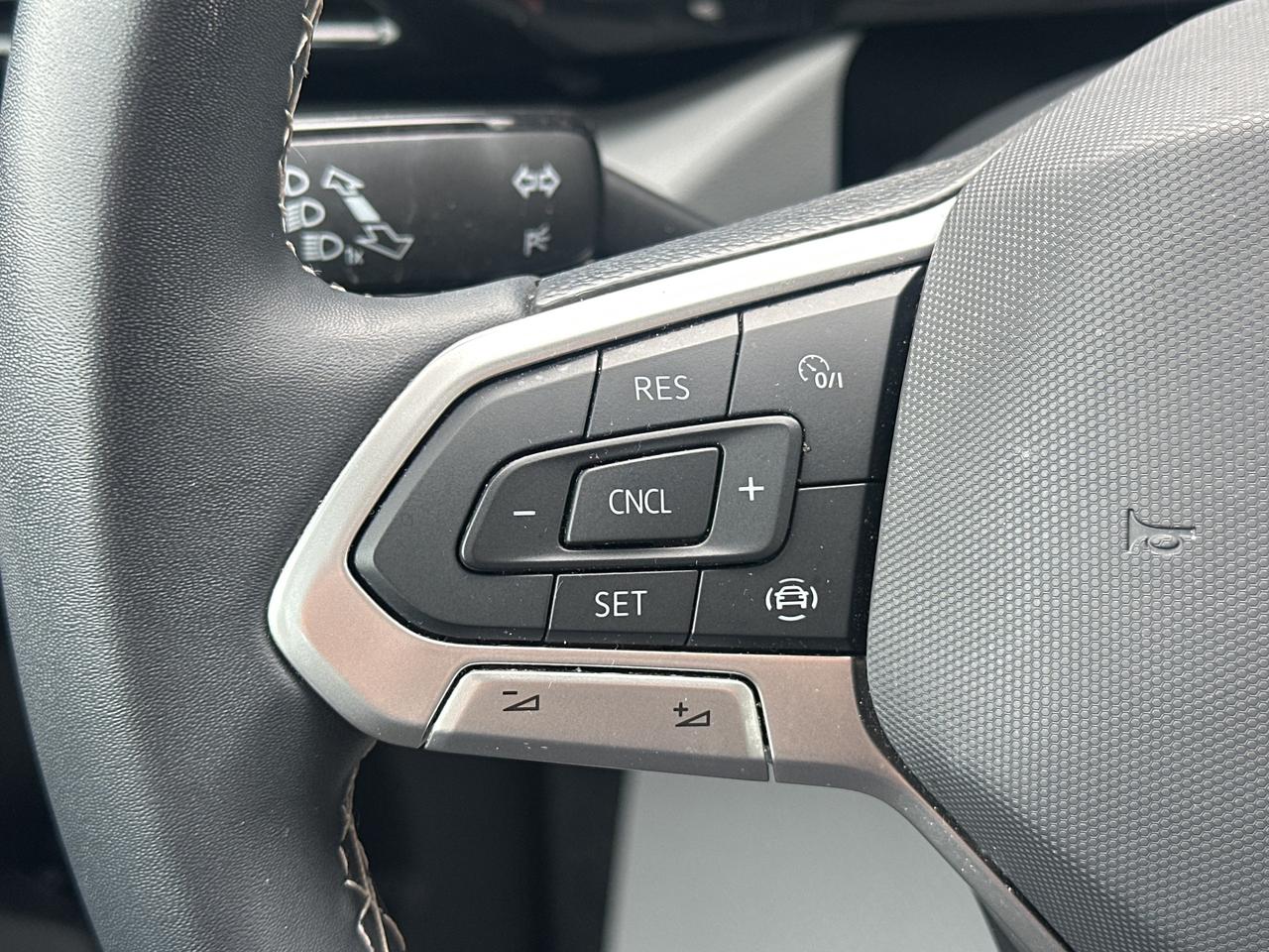 2024 Volkswagen Taos Trendline 4Motion Photo